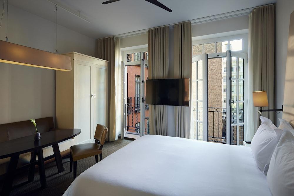 The Mercer photo 18