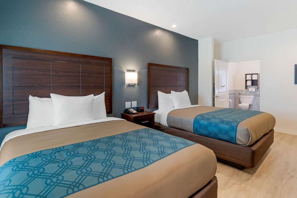 Econo Lodge Houston Northwest - Cypress photo 2
