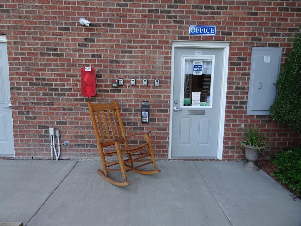Affordable Suites Kannapolis photo 9