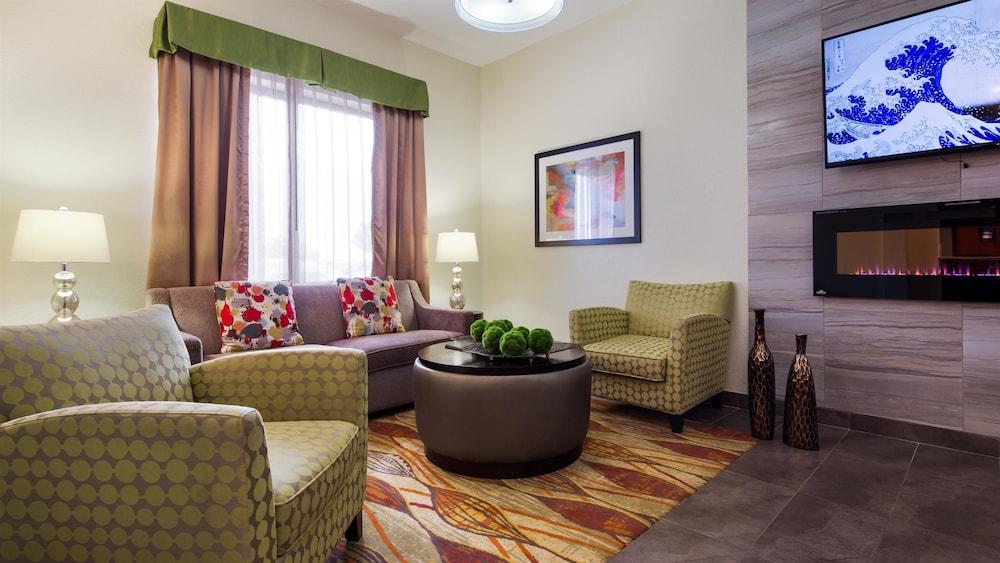 Best Western Plus Fairview Inn & Suites photo 4