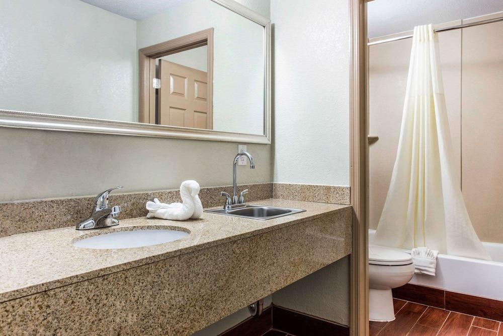 Quality Inn Black Mountain-Asheville East photo 28