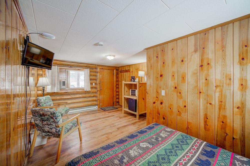 Sportsmans Lodge photo 15