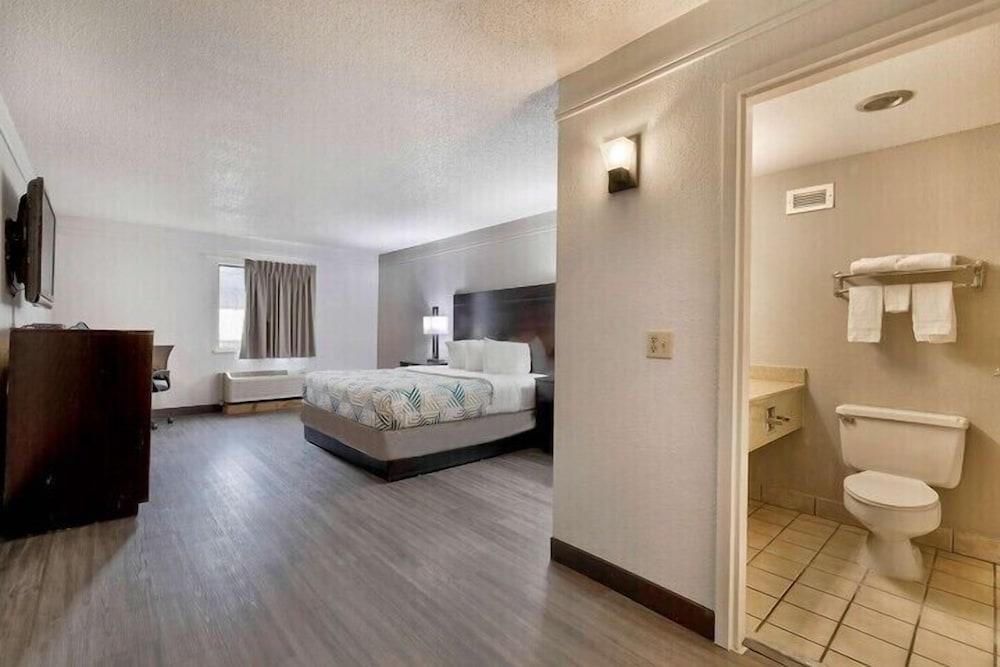 Home Place Suites photo 9
