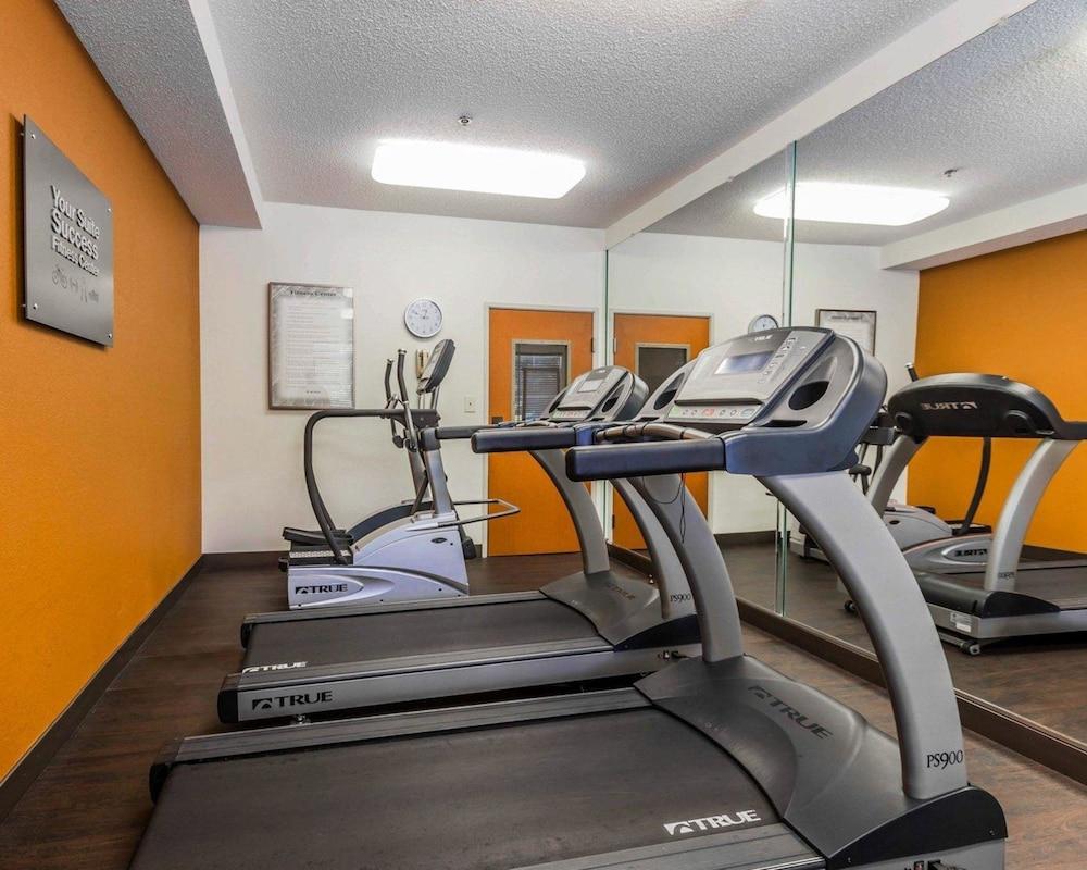 Comfort Suites Boone - University Area photo 28