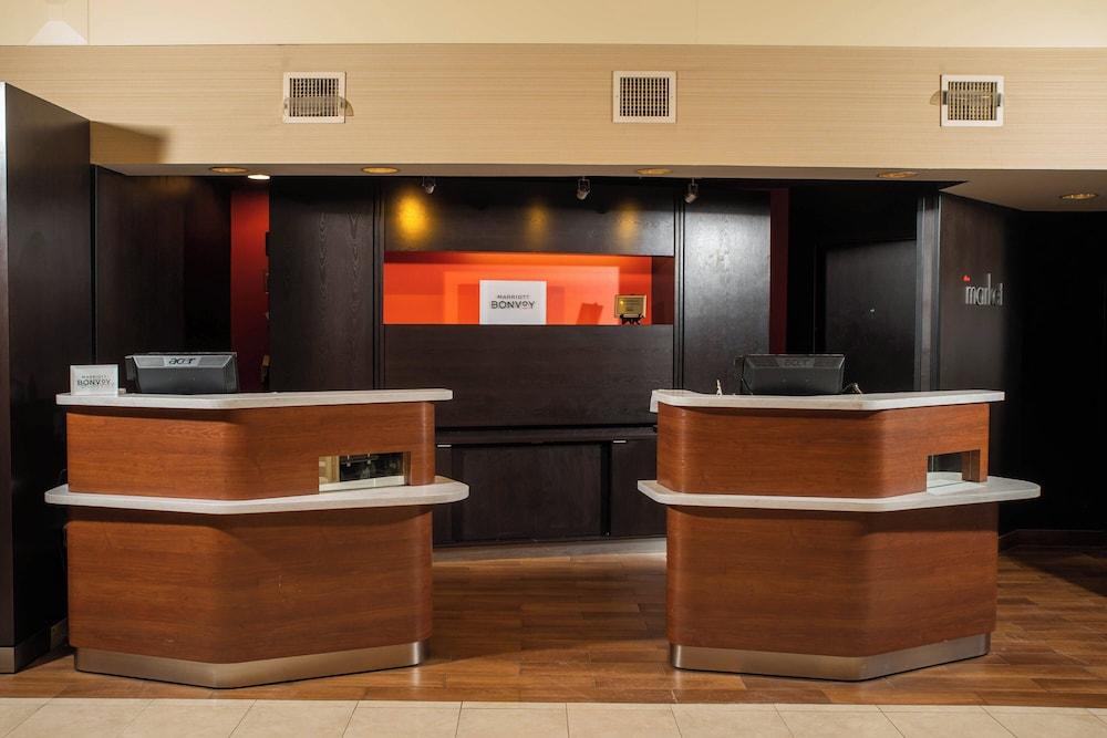 Courtyard by Marriott Erie photo 4