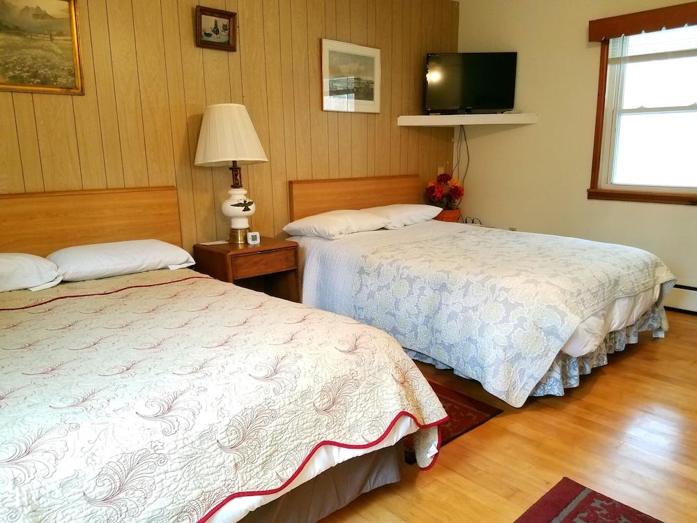 Black Bear Lodge photo 6