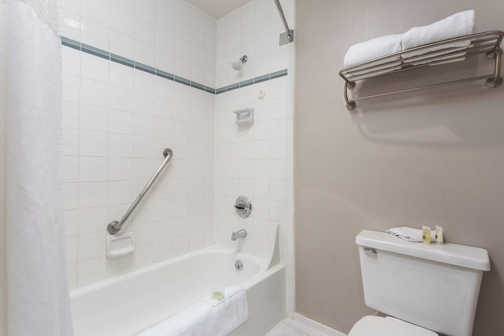 Shilo Inn Hotel & Suites - Yuma photo 12