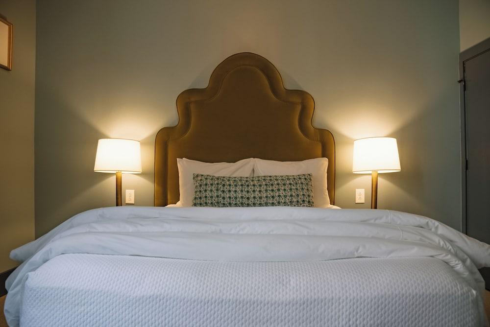 The Woodward Hotel photo 56