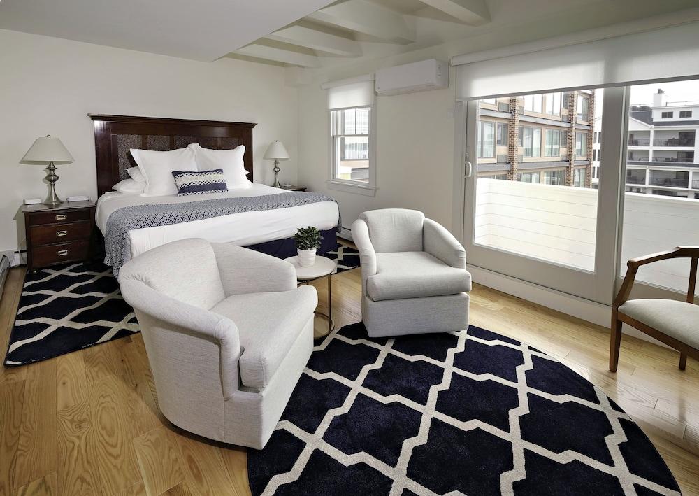 Harborside Inn photo 8