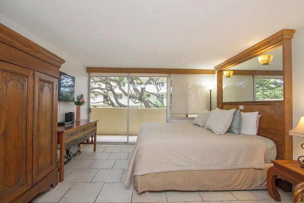 Diamond Head Beach Hotel photo 49
