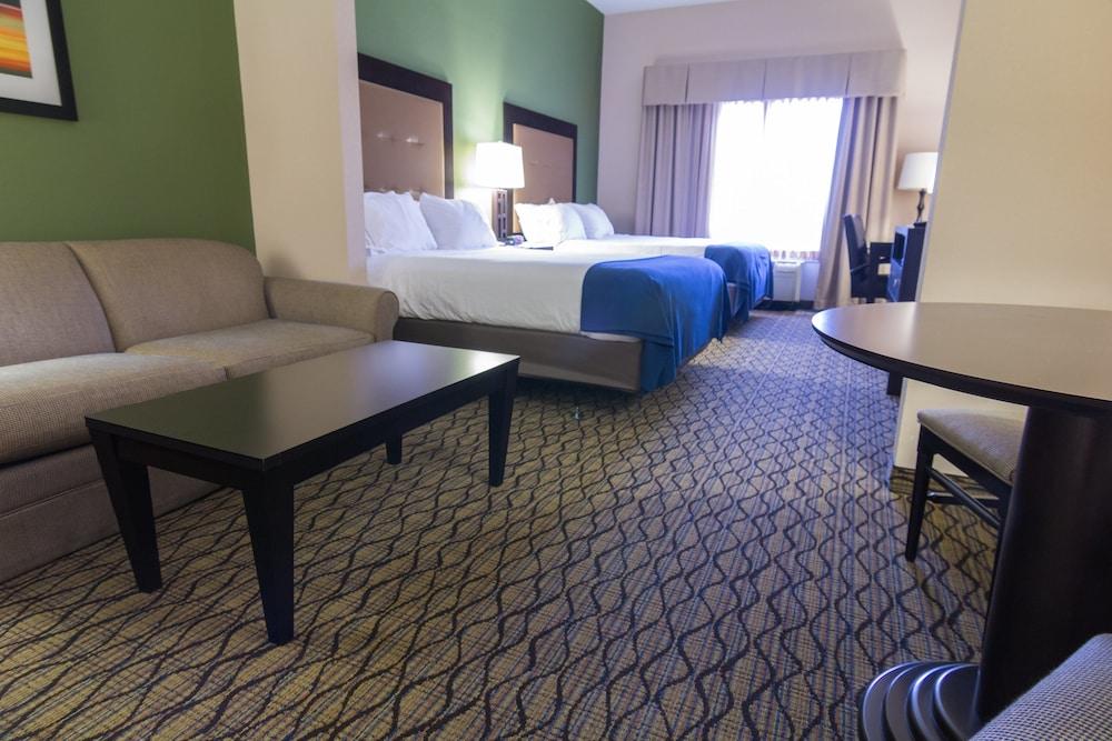 Holiday Inn Express Hotel & Suites Winchester by IHG photo 5