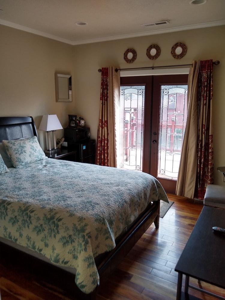 Holiday Motel photo 9