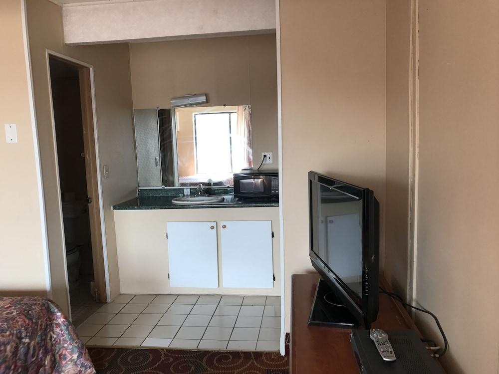 La Fontana Motel photo 8