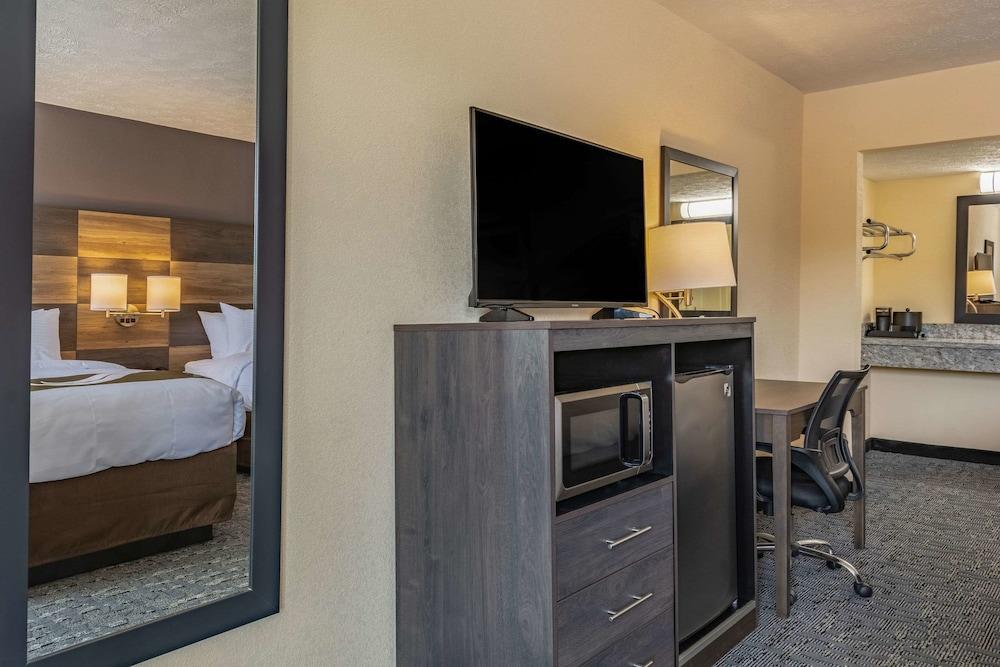 Quality Inn photo 30