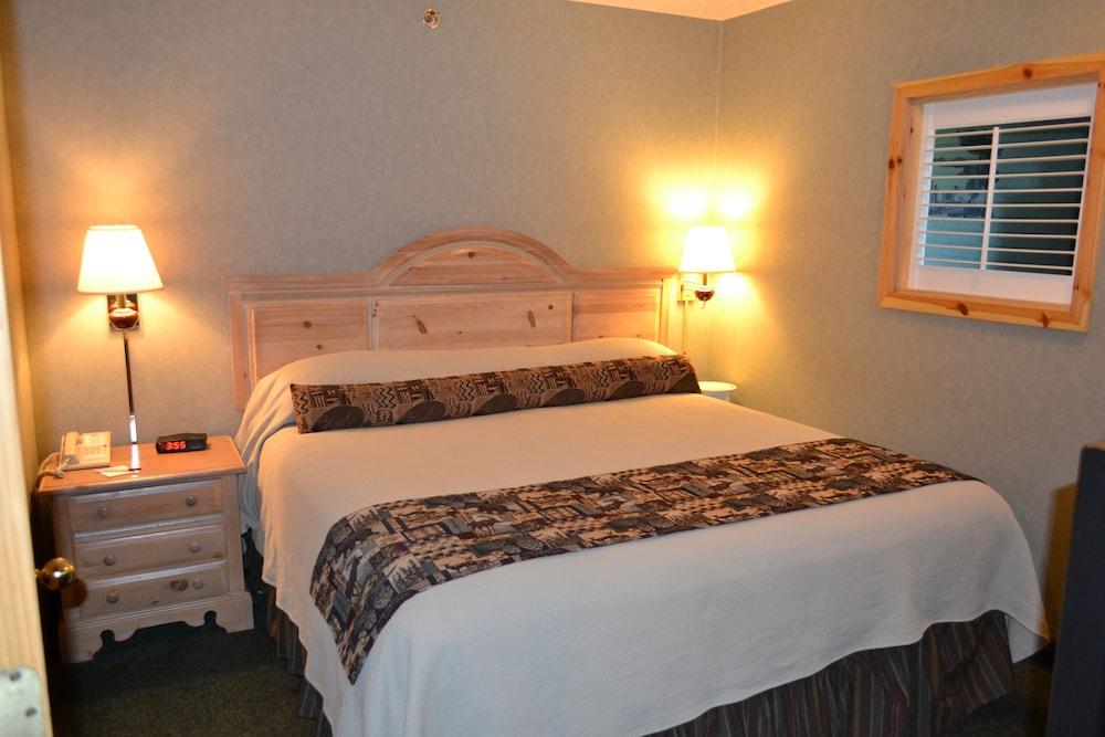 Crooked River Lodge photo 7