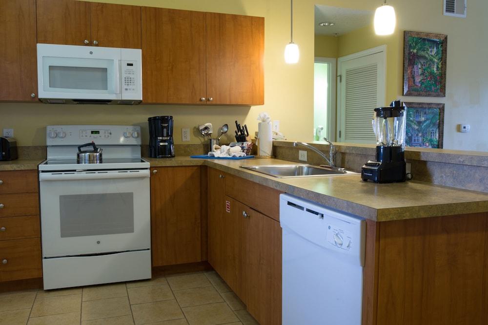 Barefoot Suites photo 19