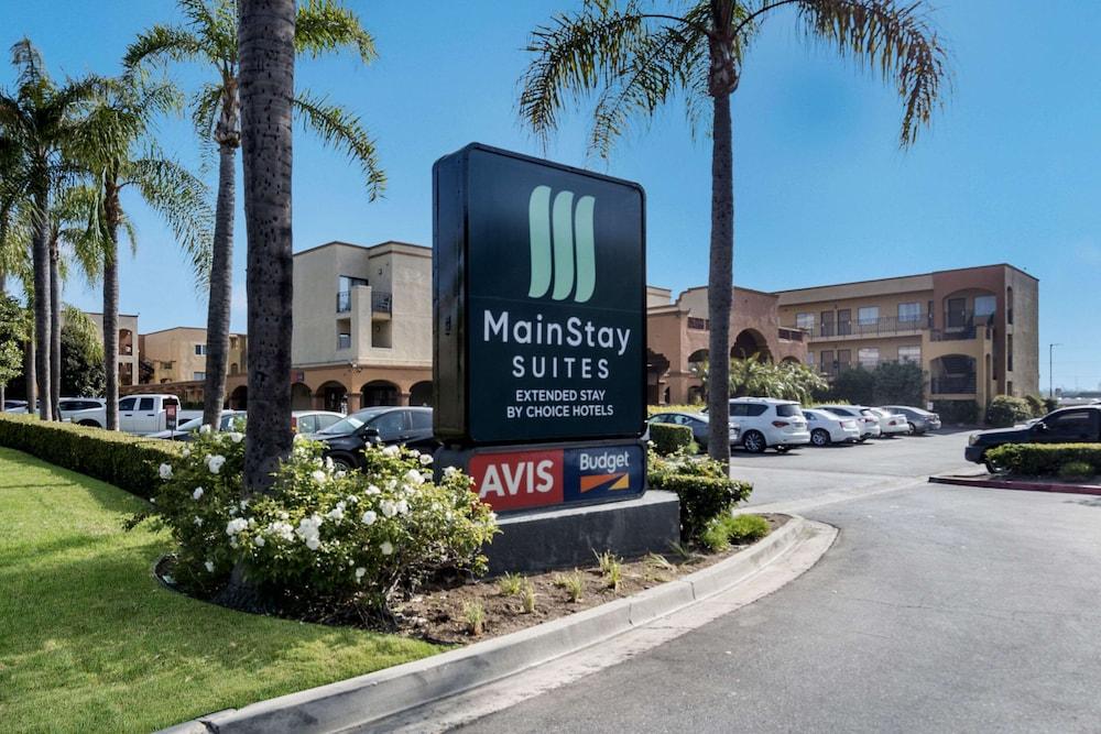 MainStay Suites John Wayne Airport by Choice Hotels photo 23