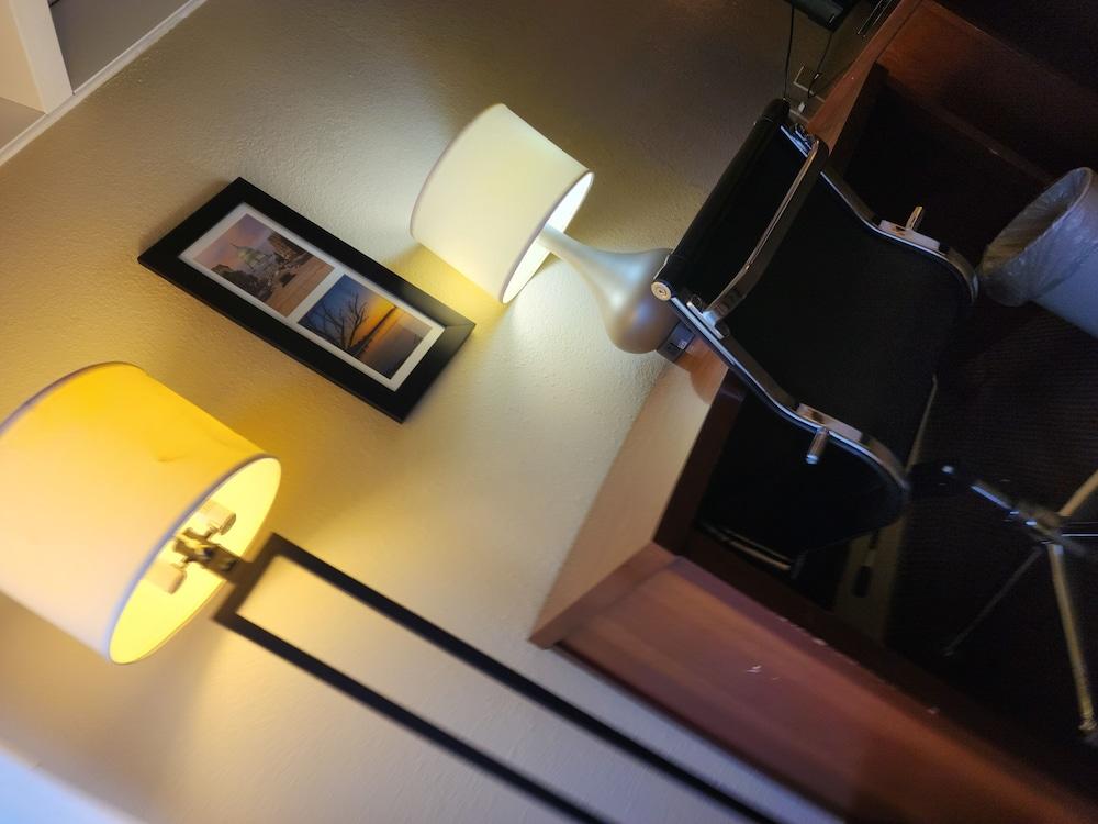 Comfort Inn & Suites Madison - Airport photo 22