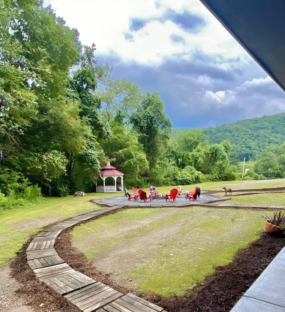 Green Acres Retreat photo 86