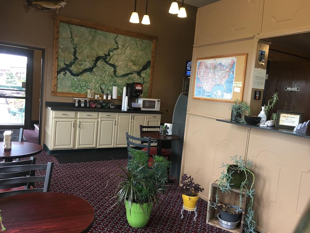 Mobridge Kountry Inn photo 10