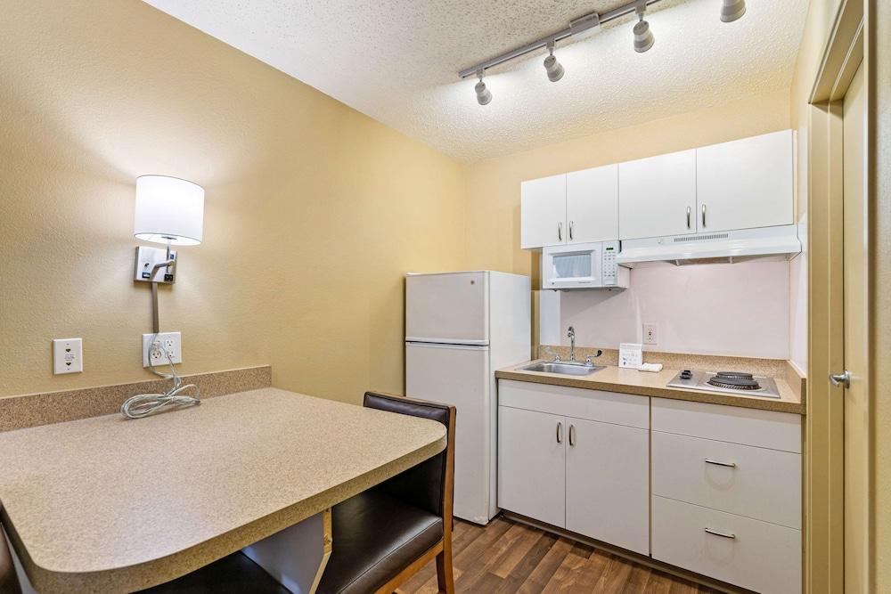Extended Stay America Suites Washington DC Reston photo 16