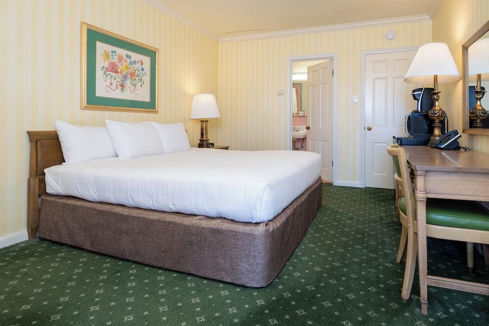 Little America Hotel photo 49