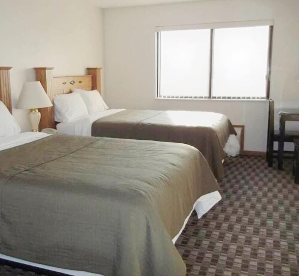 Burke Inn Motel & Suites photo 10