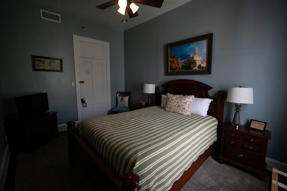 Nauvoo Temple House Hotel photo 23