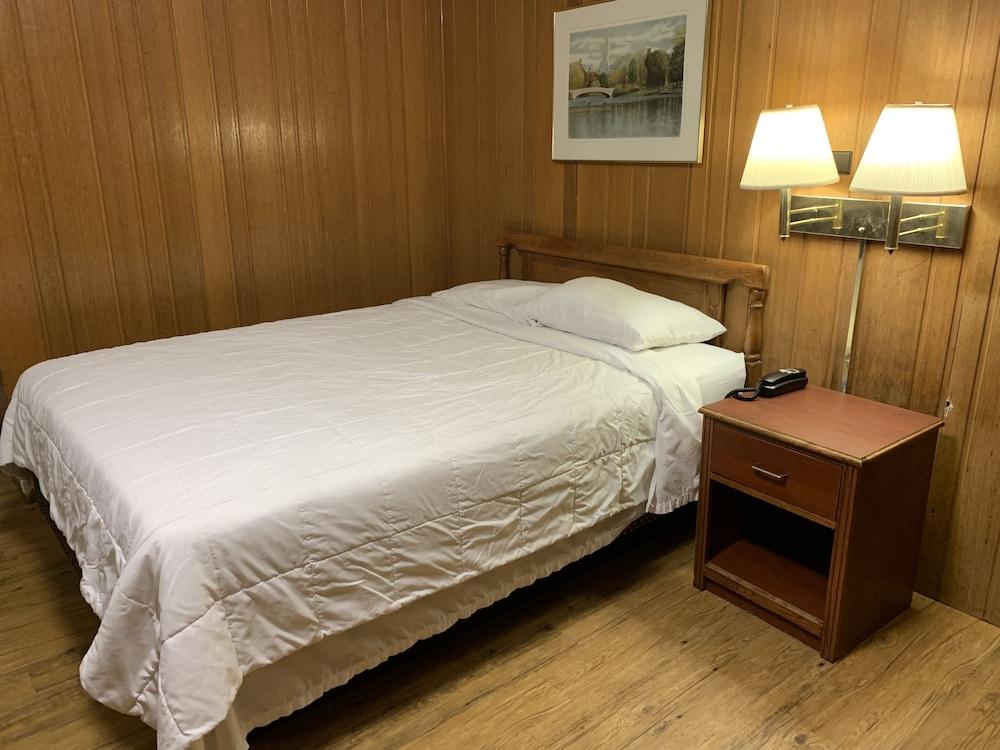 Lincoln Lodge photo 16