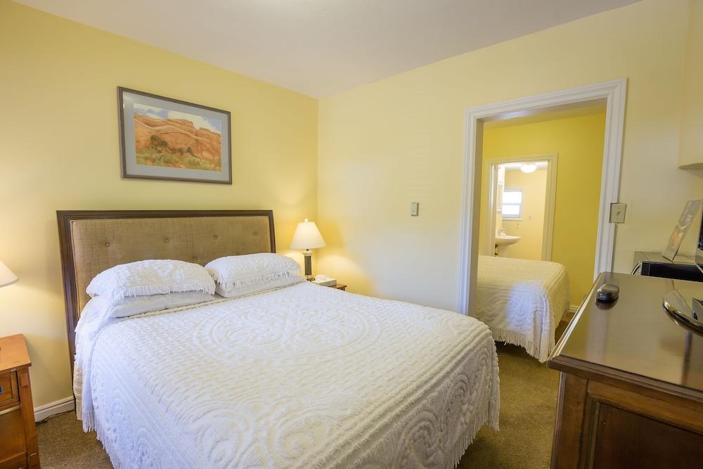 The Lava Hotel photo 11