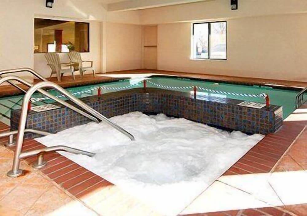 Comfort Suites Fairgrounds West photo 50