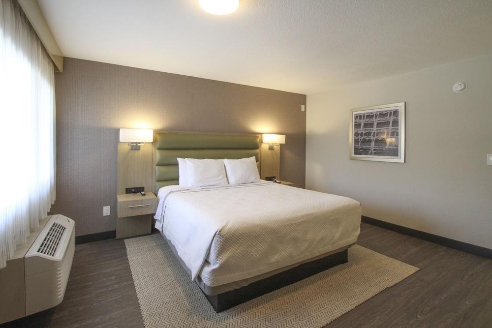 GreenTree Pasadena Inn photo 10