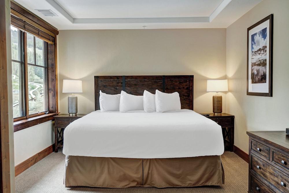 One Ski Hill Place, a RockResort, by Vail Resorts photo 16