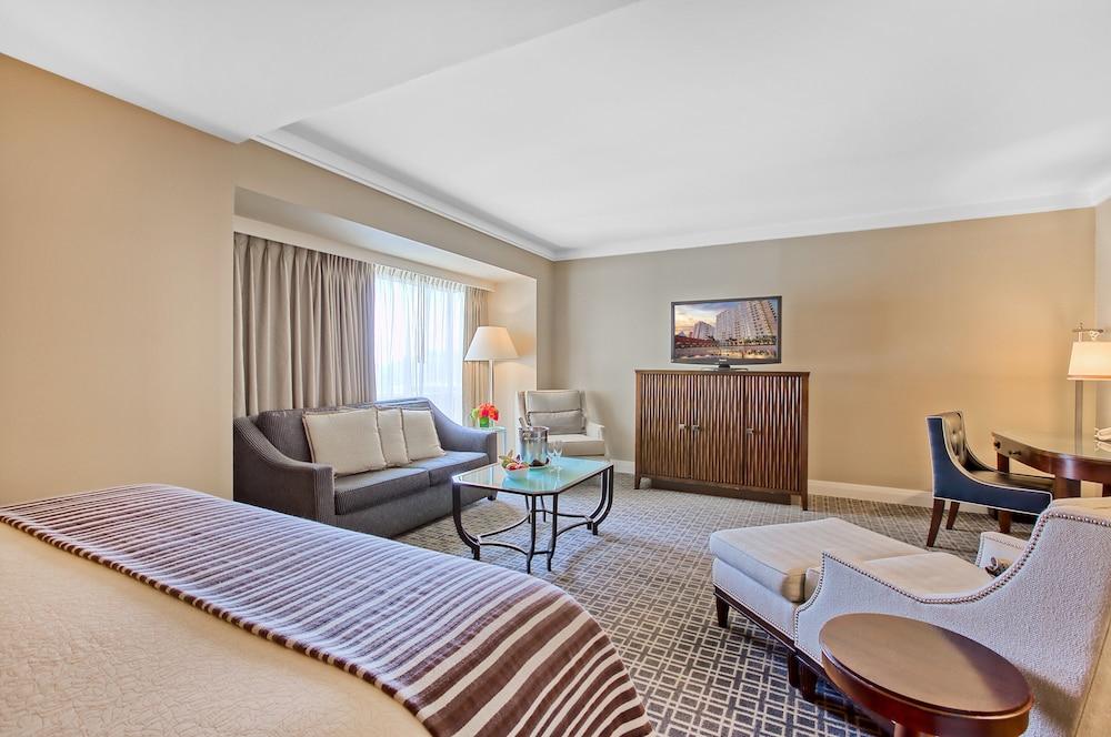 Omni Los Angeles Hotel at California Plaza photo 32