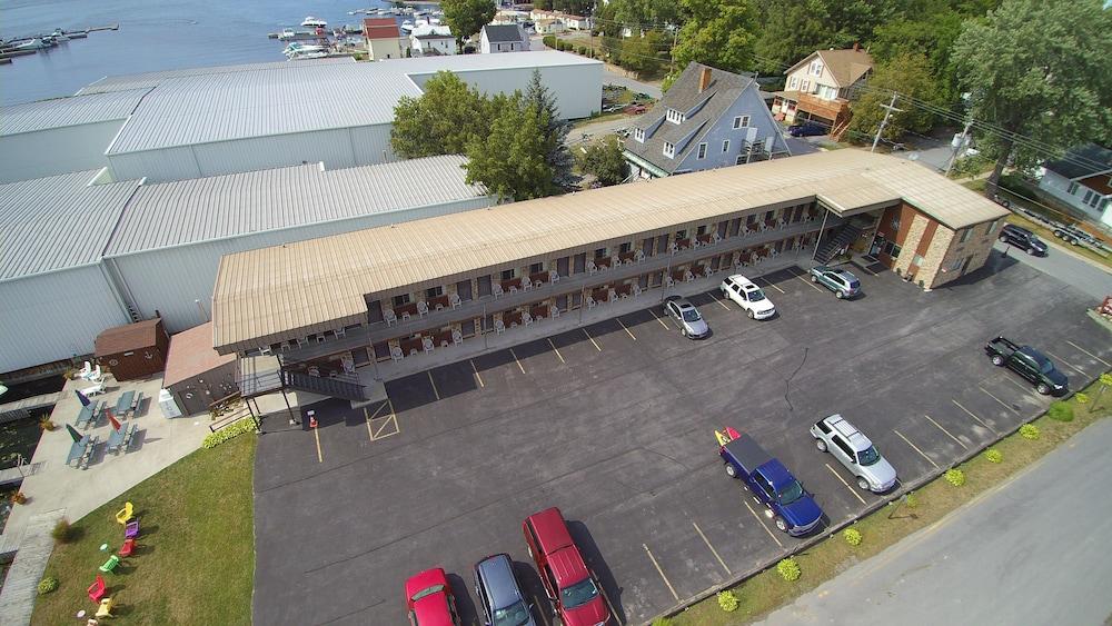 Otter Creek Inn photo 32