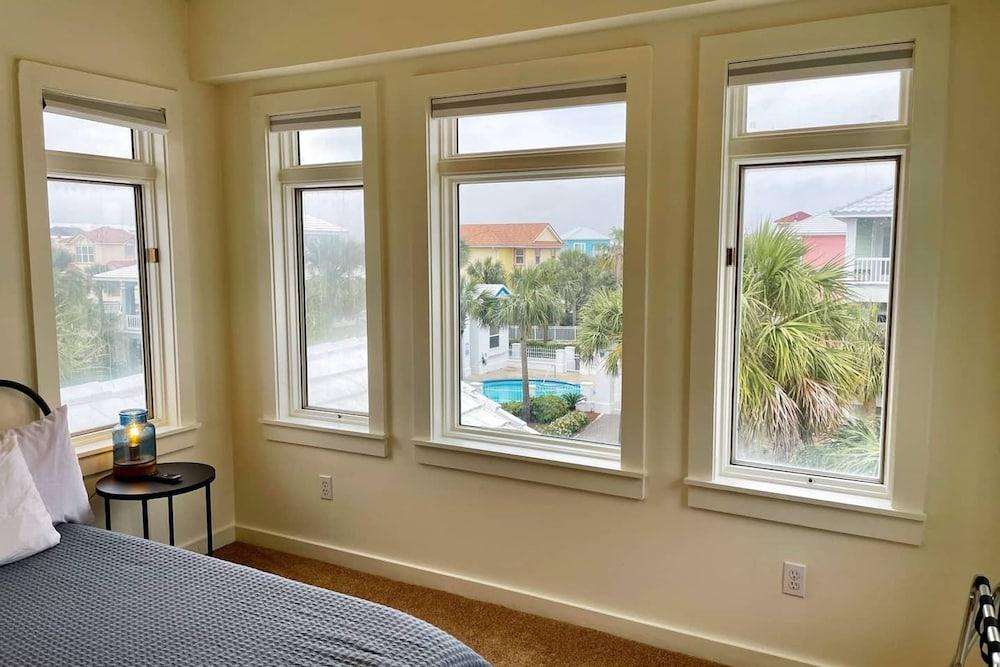 Days Like This -spacious Home Steps From the Beach photo 58