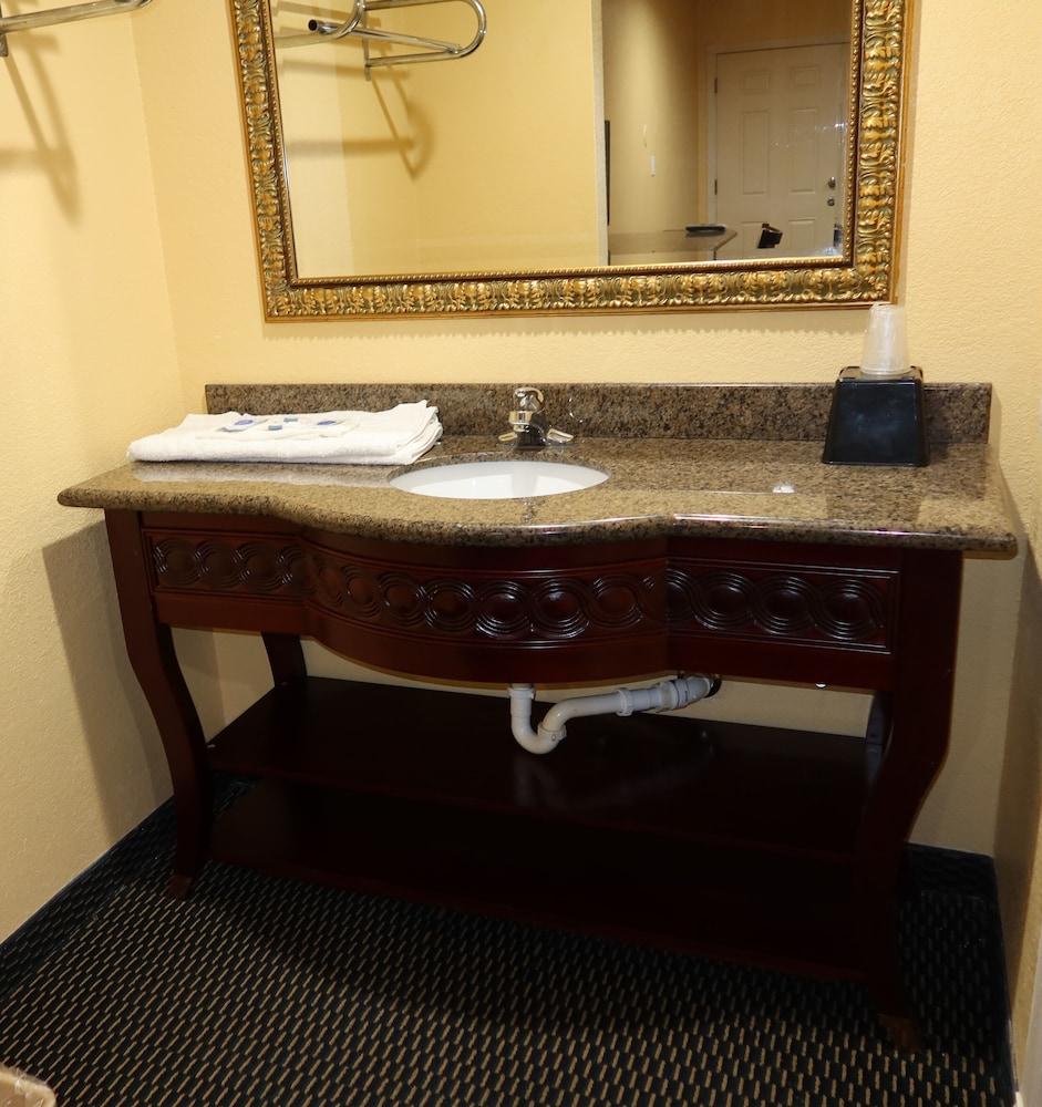 GREAT WESTERN INN photo 11