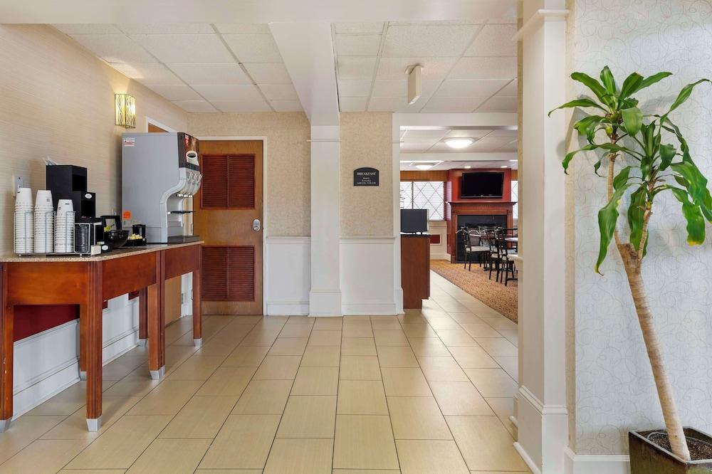 Best Western The Inn at Sharon/Foxboro photo 42