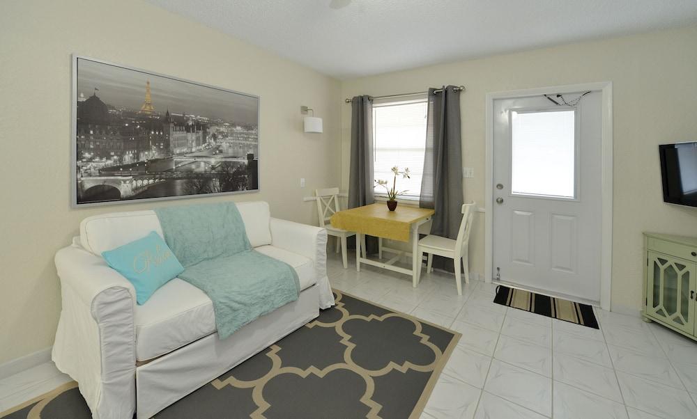 Hollywood by the Sea Hotel photo 50