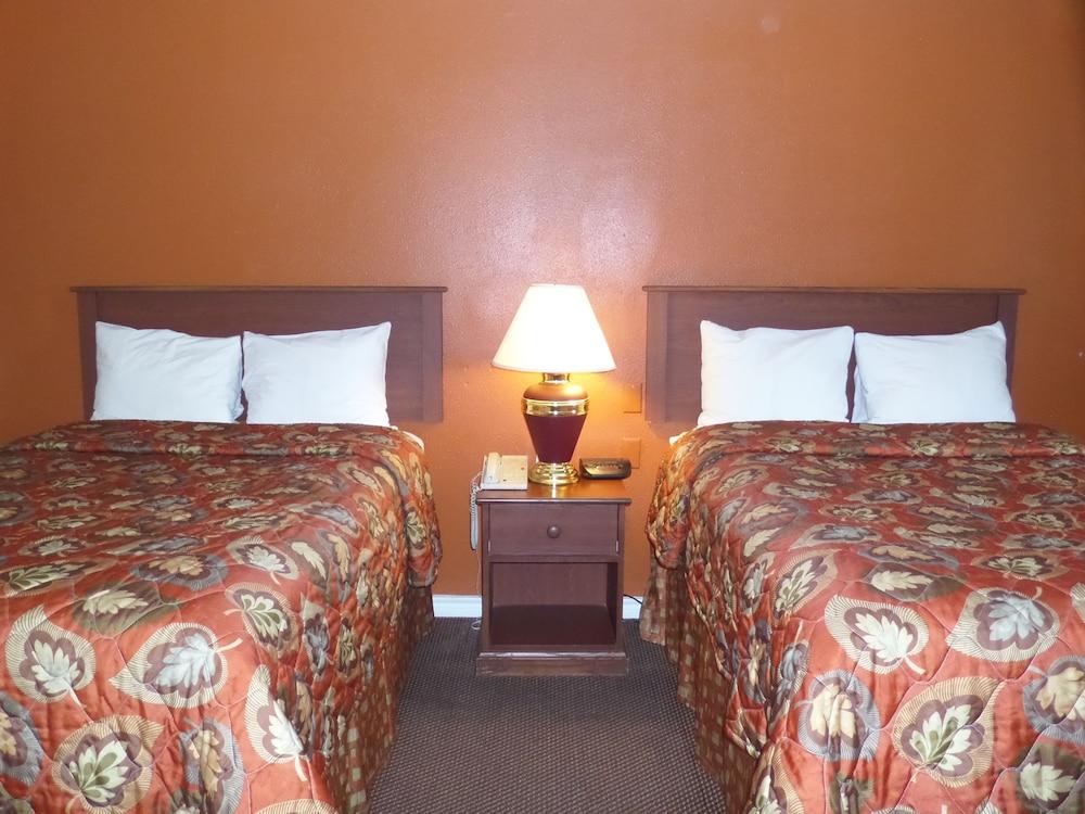 Starlite Motel Many photo 9