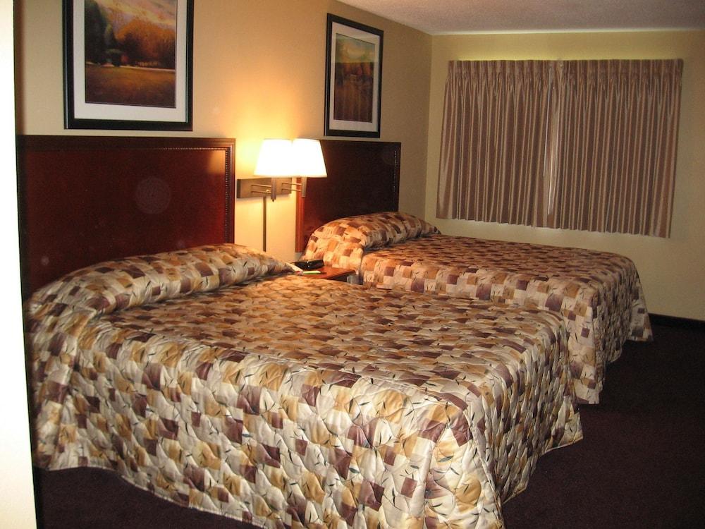 Pocahontas Inn & Suites photo 4
