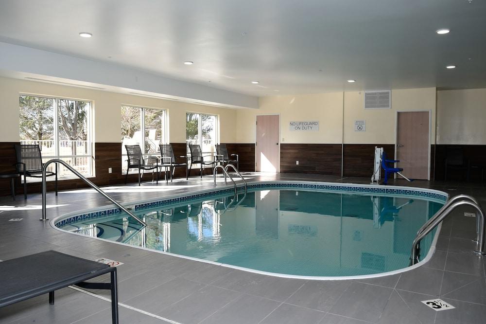 Fairfield by Marriott Mt Pleasant photo 17