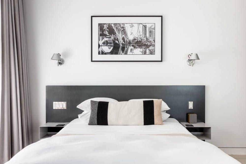 Frame Hotel - Treehouse photo 29