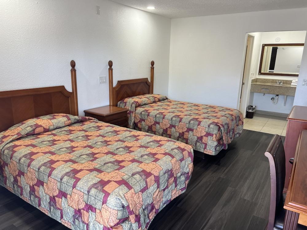 Solano Inn photo 15