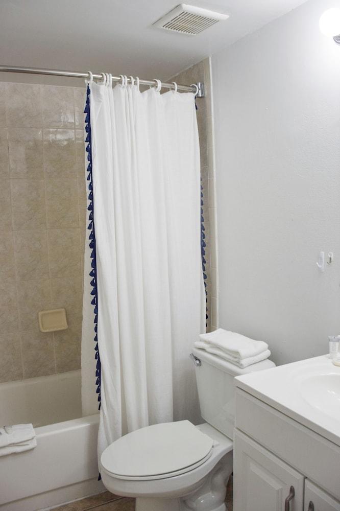 Coral Reef at Key Biscayne photo 2