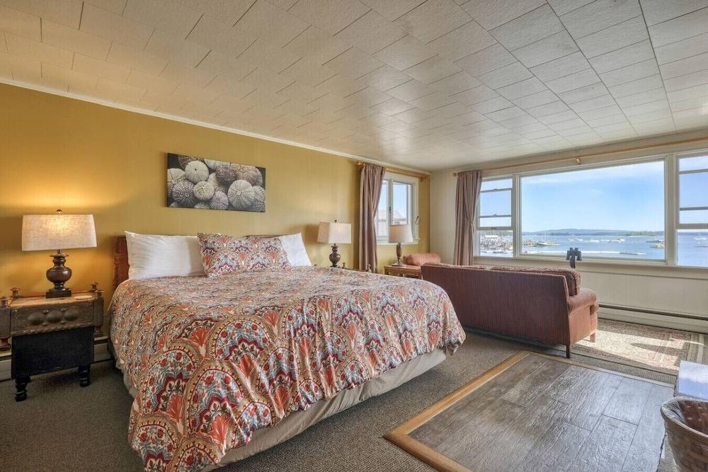 Inn on the Harbor photo 87
