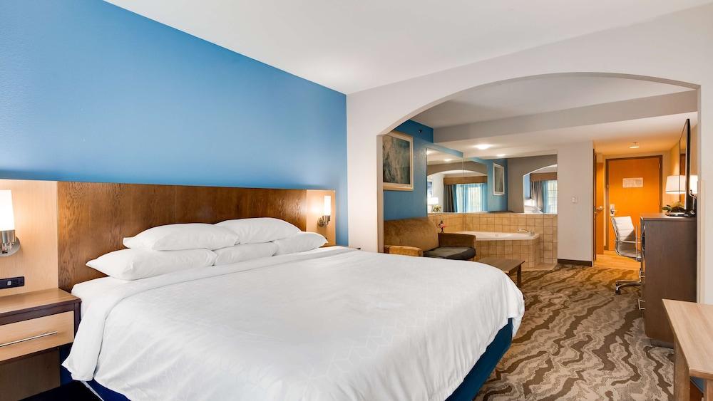 Best Western Plus River Escape Inn & Suites photo 19