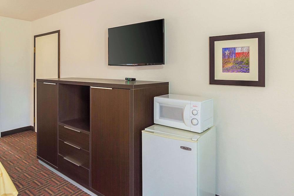 Quality Inn Amarillo East photo 10