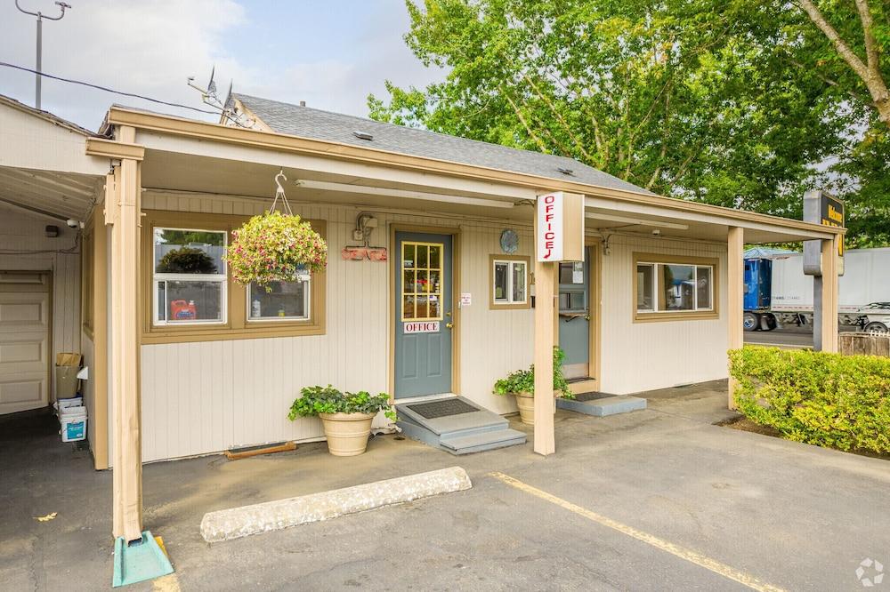 Autzen Inn photo 28