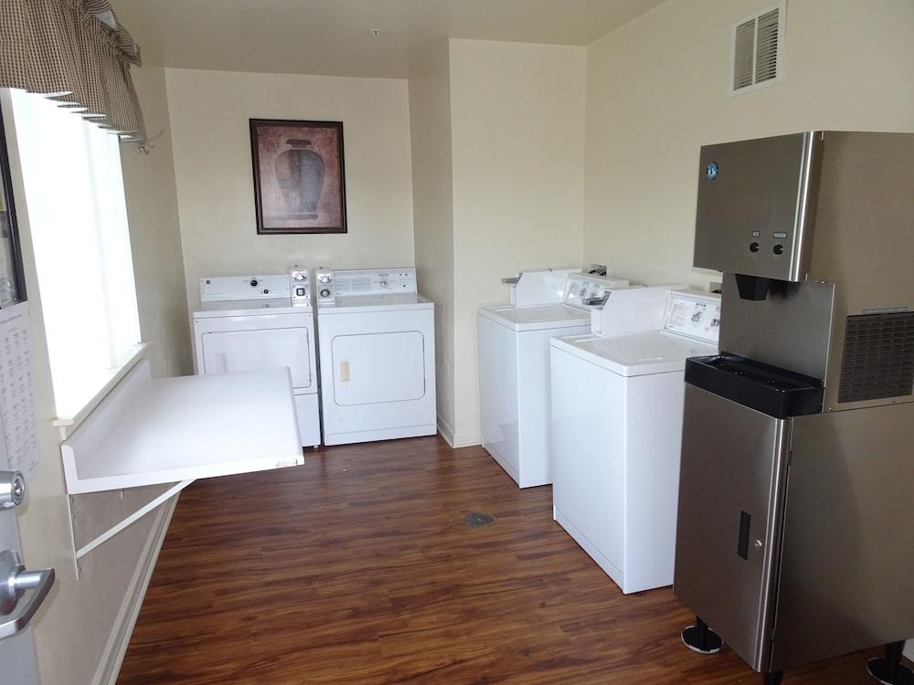 Affordable Corporate Suites - Florist Road photo 16